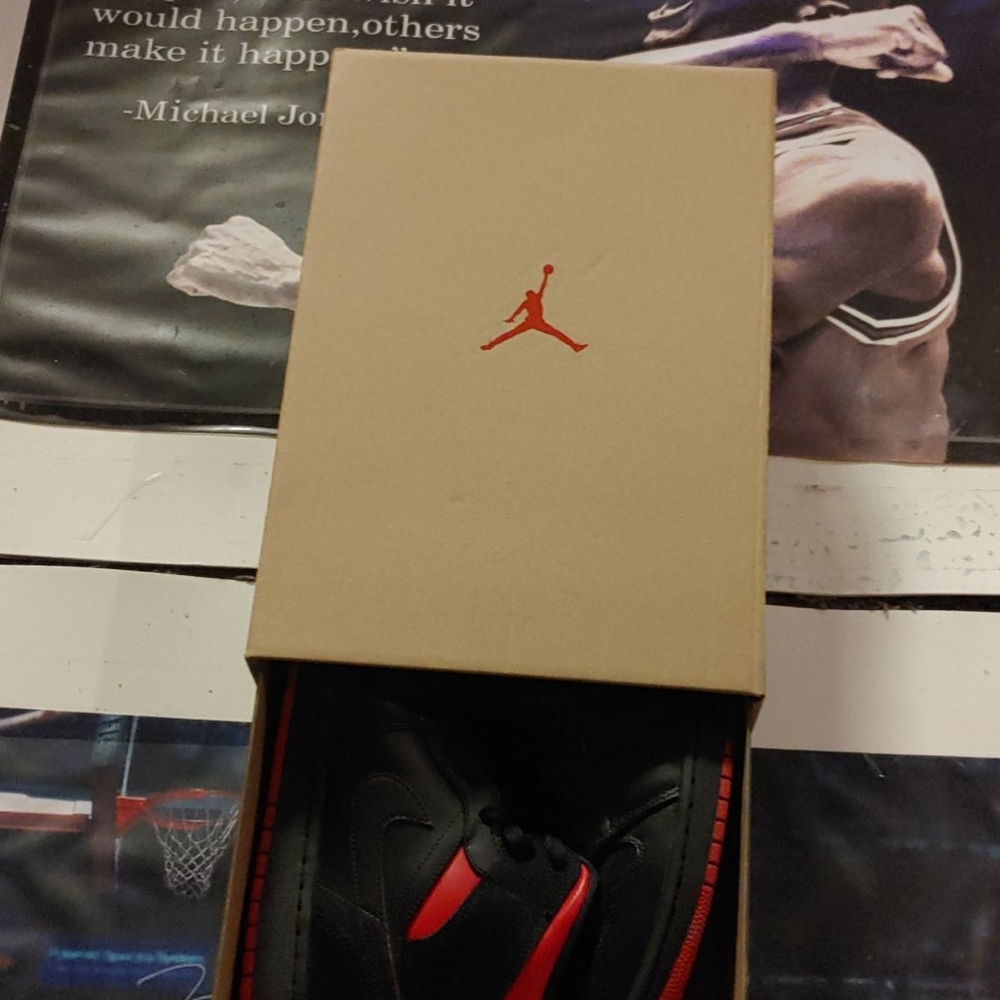 Custom Replacement Boxes J's & Nike.